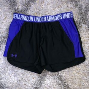 Under Armour size medium fly up shorts